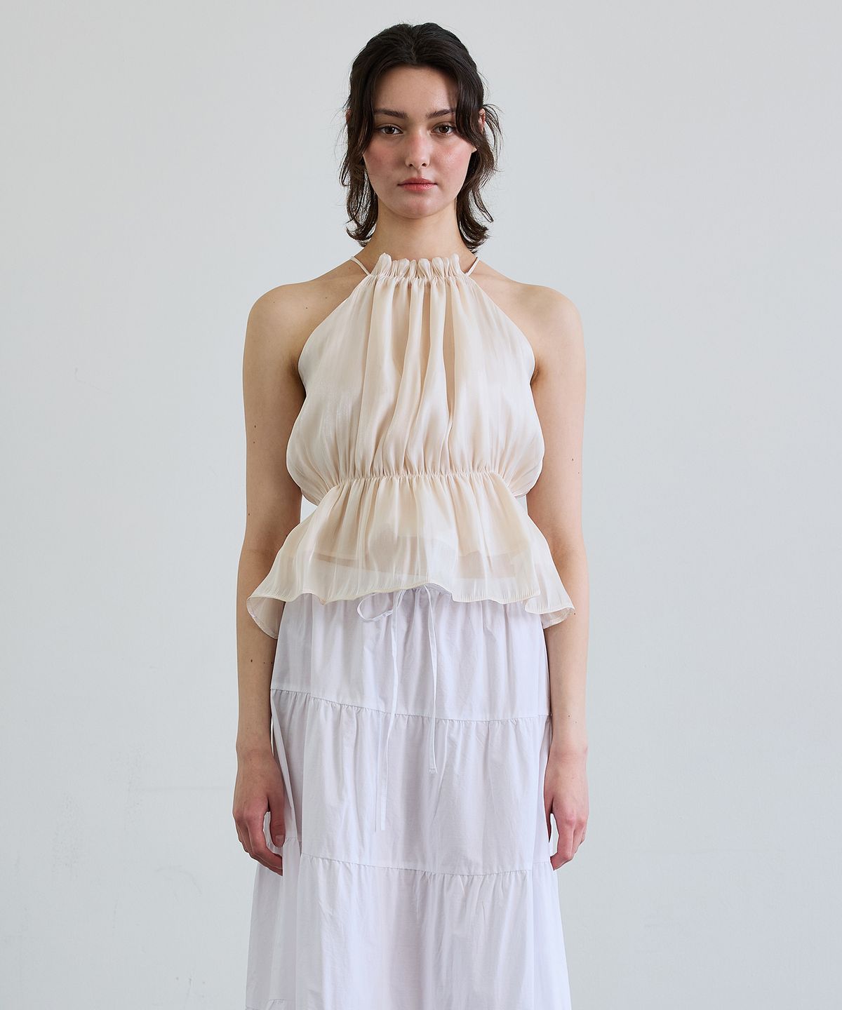 아리킴(ARIKIM) PEARL HALTERNECK TOP / IVORY