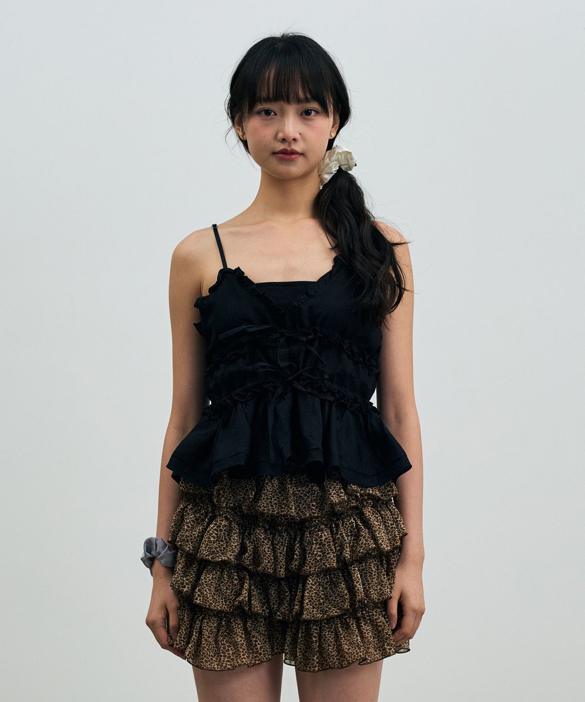 아리킴(ARIKIM) GENIE SLEEVELESS TOP / BLACK