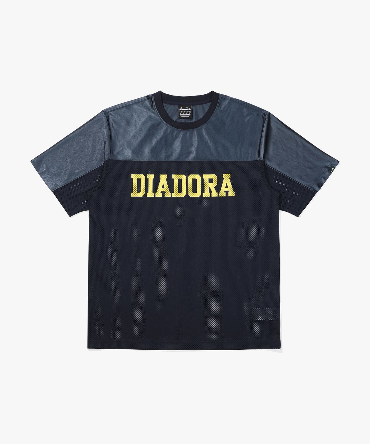 디아도라(diadora) 로고 메쉬 반팔 티셔츠 NAVY