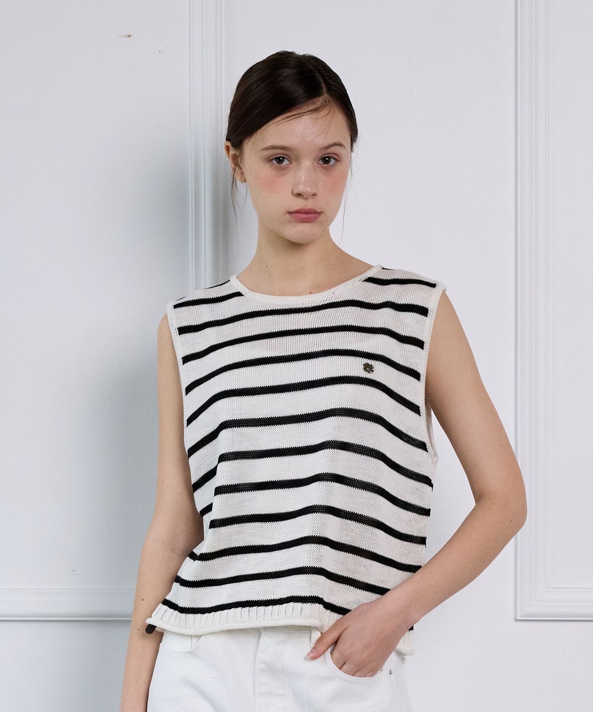 힐리오트(HEALIOTE) BACK BOTTON STRIPE KNIT VEST_IVORY