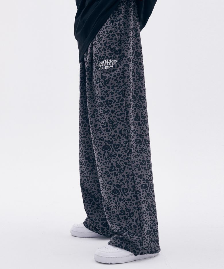 Heart Bear Leopard Pants 원턱 2-Way 와이드 트레이닝 스웨트 팬츠 AP902 (다크그레이)