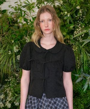 써클 도트 리본 포켓 블라우스 (Black)