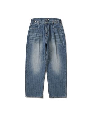One tuck wide tapered denim pants / Light blue