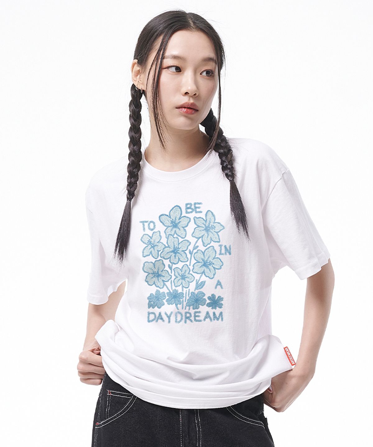 아티스트웨어(ARTISTWEAR) [ATW] 투비인어데이드림 반팔티