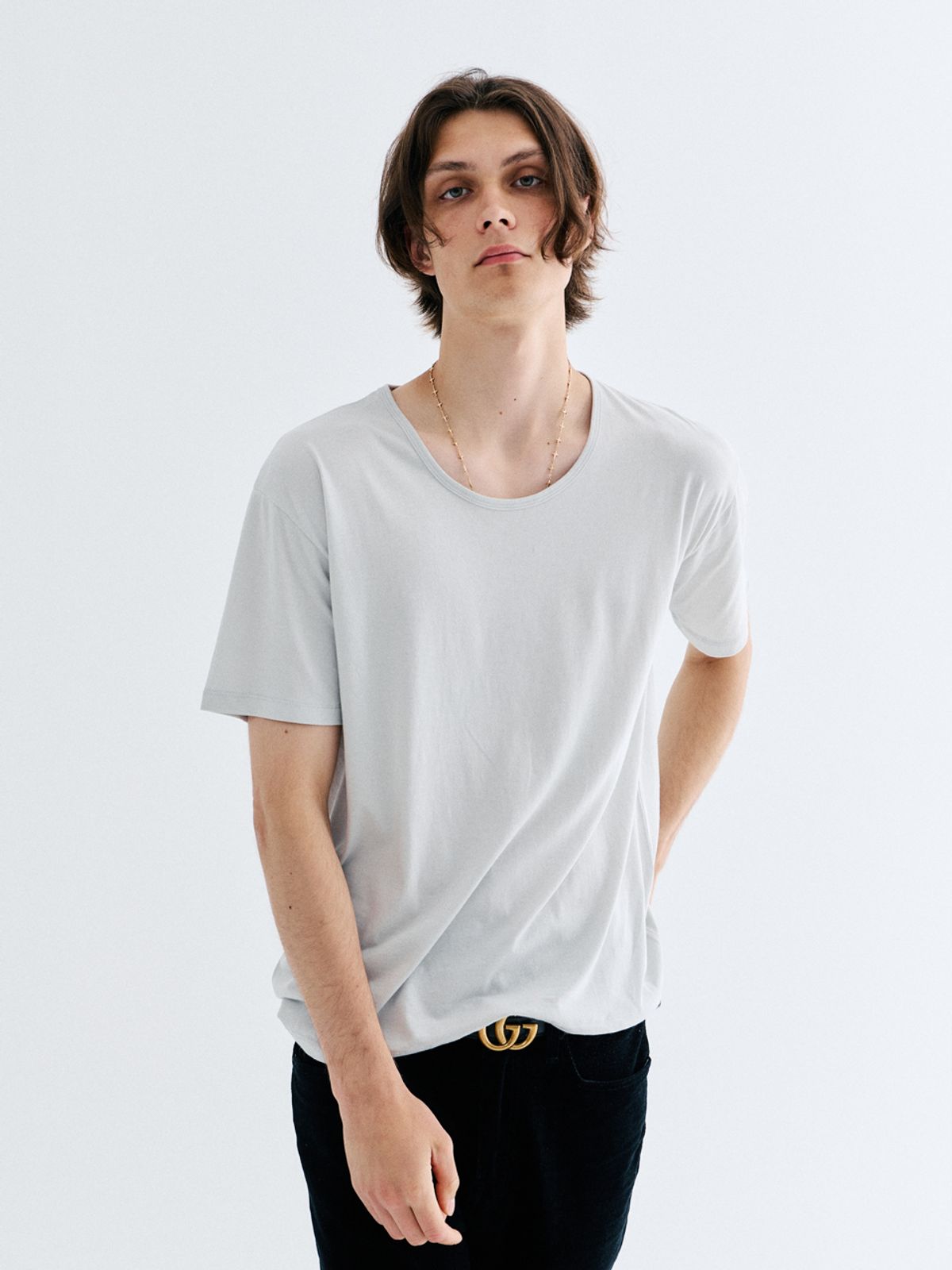 고저(GOZER) UNDER HALF T-SHIRT_LIGHT GREY
