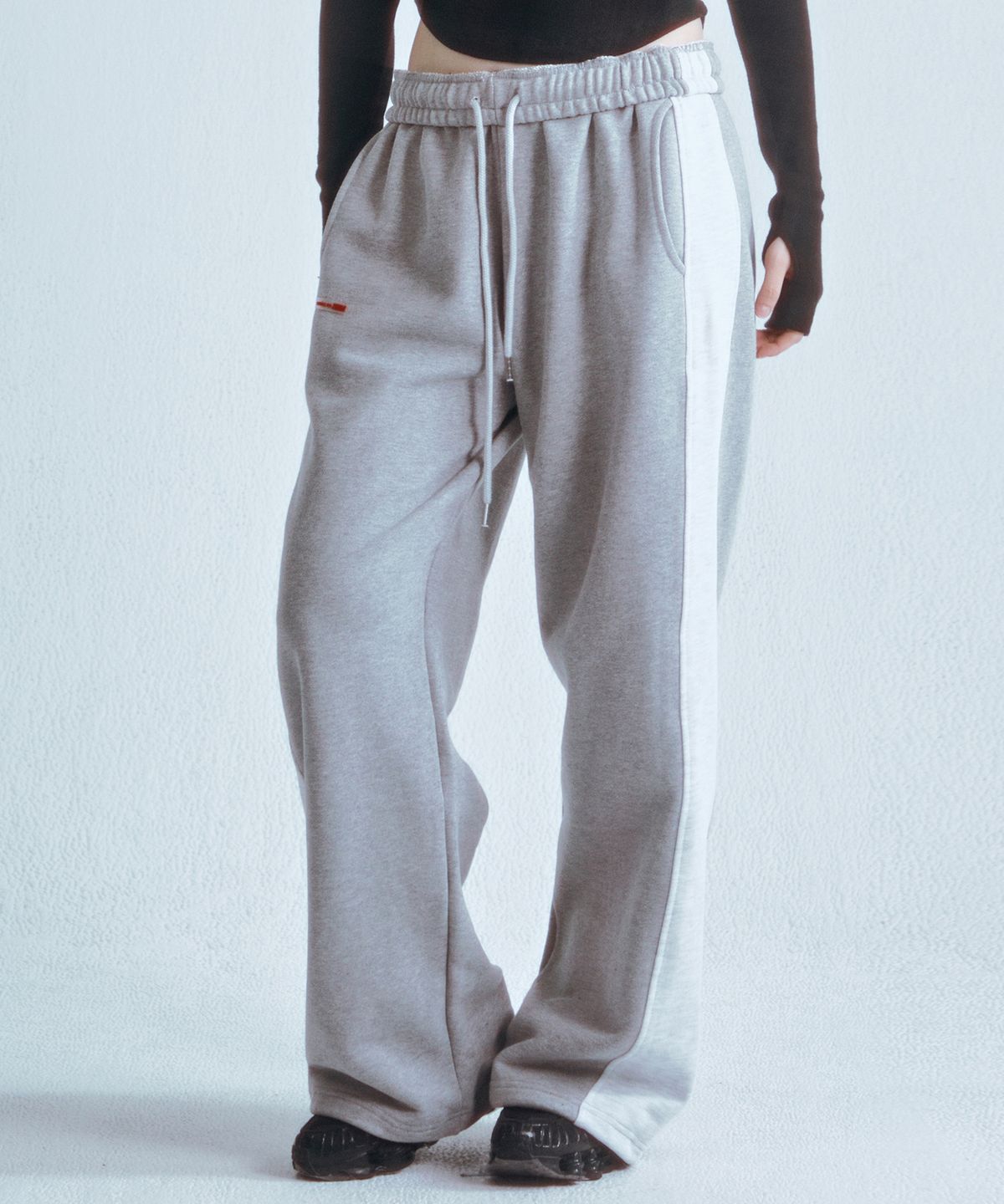포영(FOUR YOUNG) Uniform Jogger Pants Melange Grey