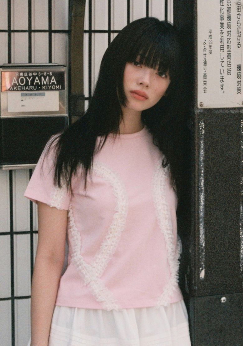 DOUBLE LACE CURVED RUFFLE T-SHIRTS _ PINK