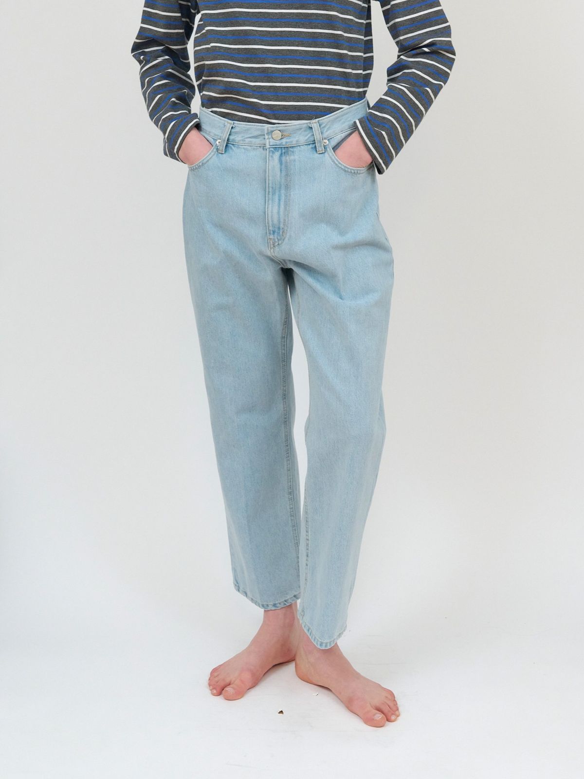 무아르무스(MUARMUS) Kelly Classic Fit Denim [Light blue]
