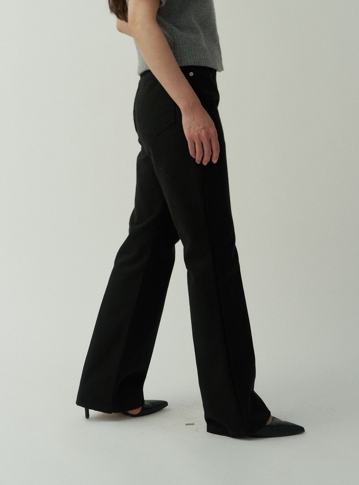 무아르무스(MUARMUS) 1850 Rome Bootcut Denim [Black]