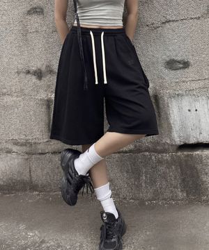 남녀공용 카펜터 버뮤다 와이드 하프팬츠 [블랙]