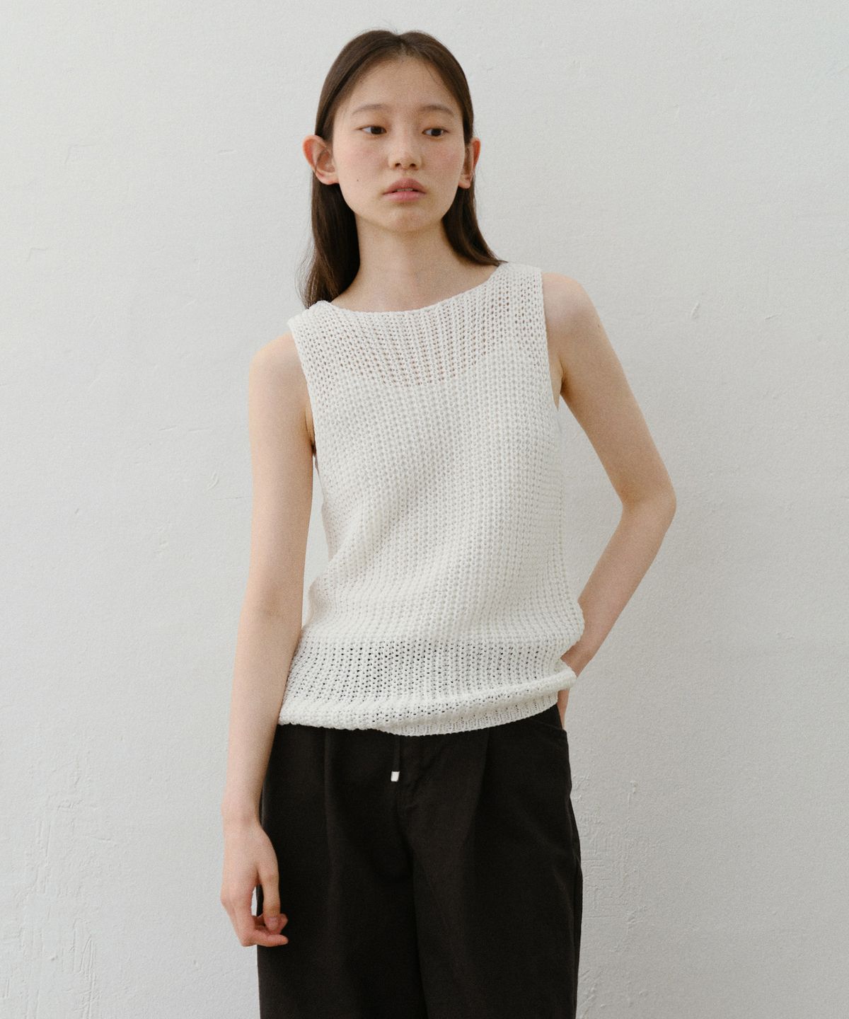 유라고(URAGO) Paper knit sleeveless