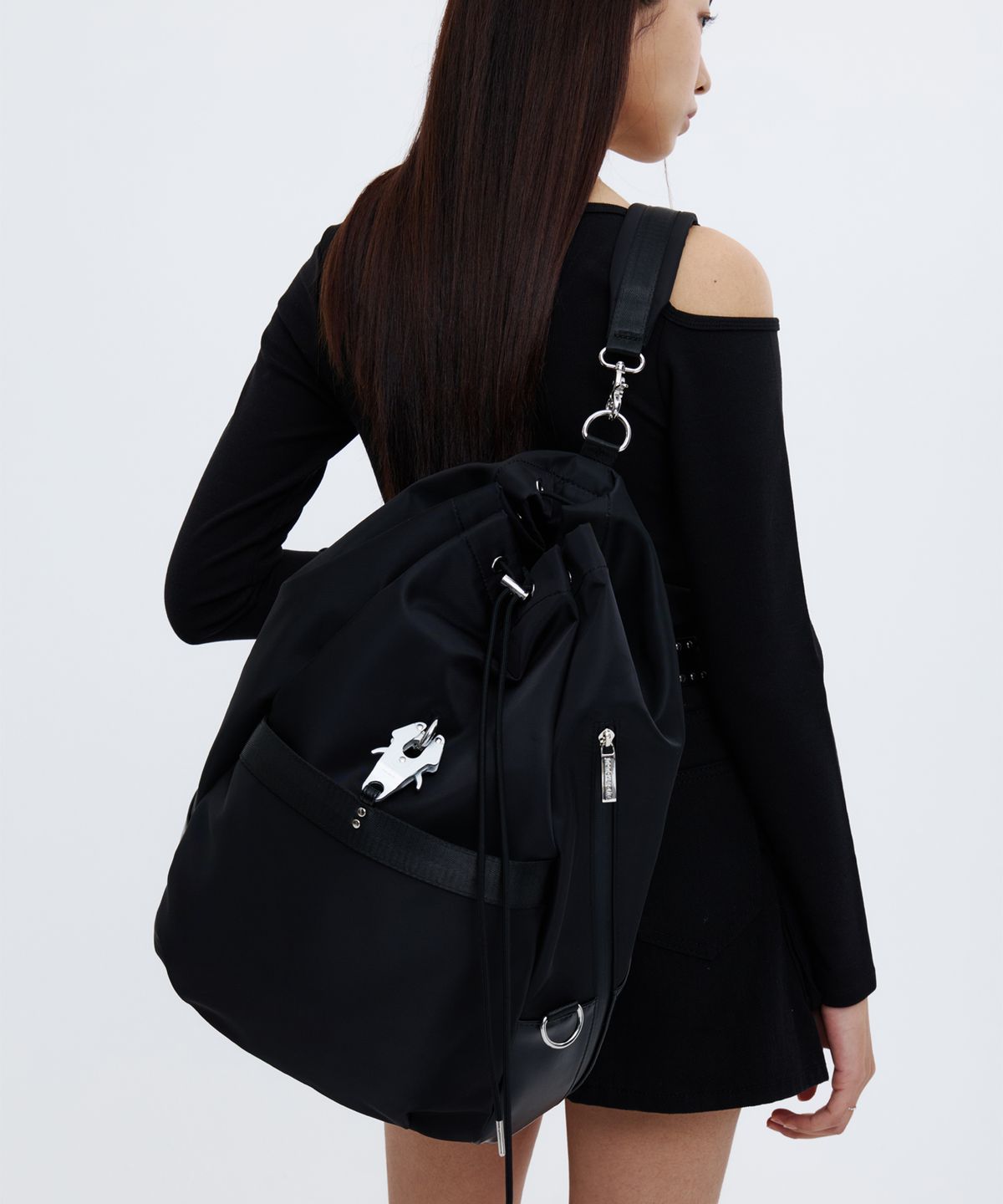 논오버스틱(NONOVERSTIC) Lug Multi Bag Black