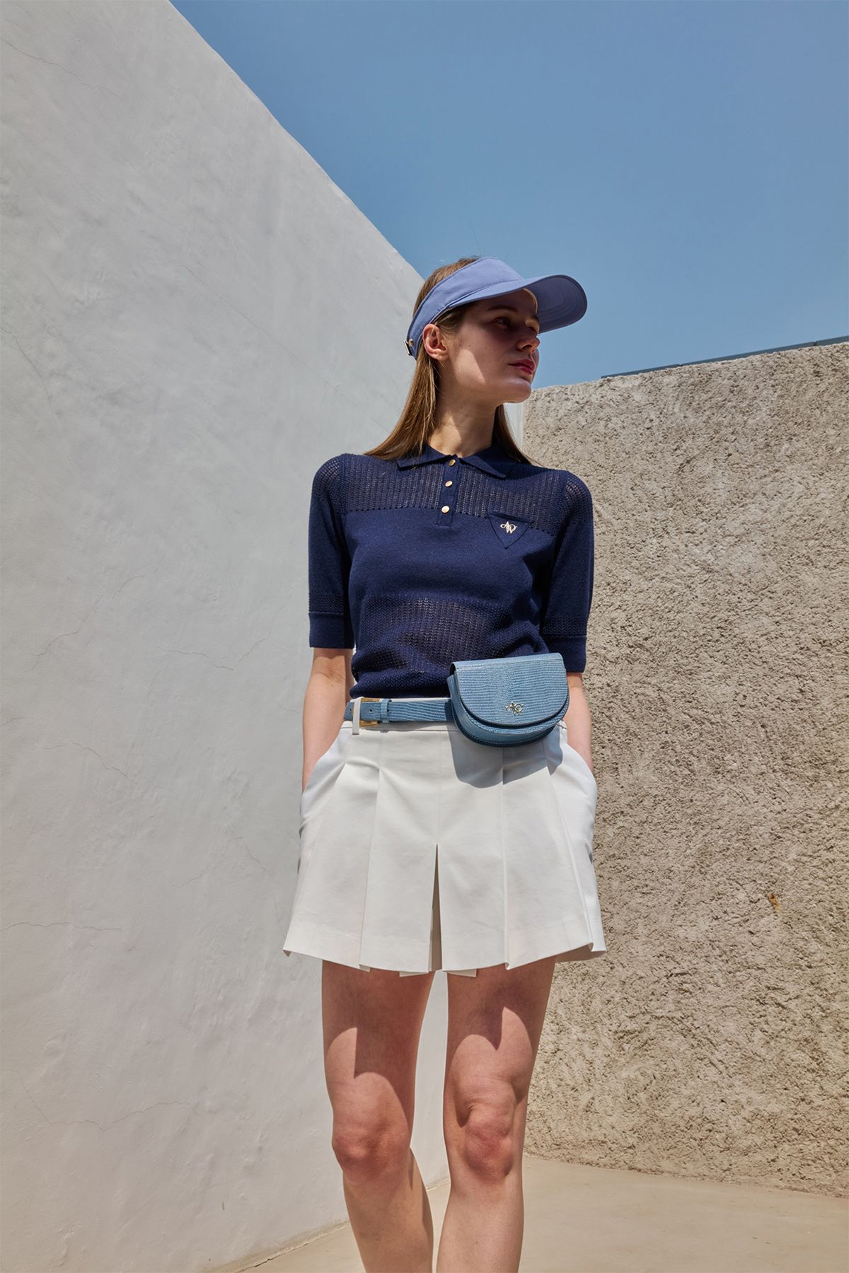 에이오더블유(AOW) 2-TUCK PLEATS SHORTS