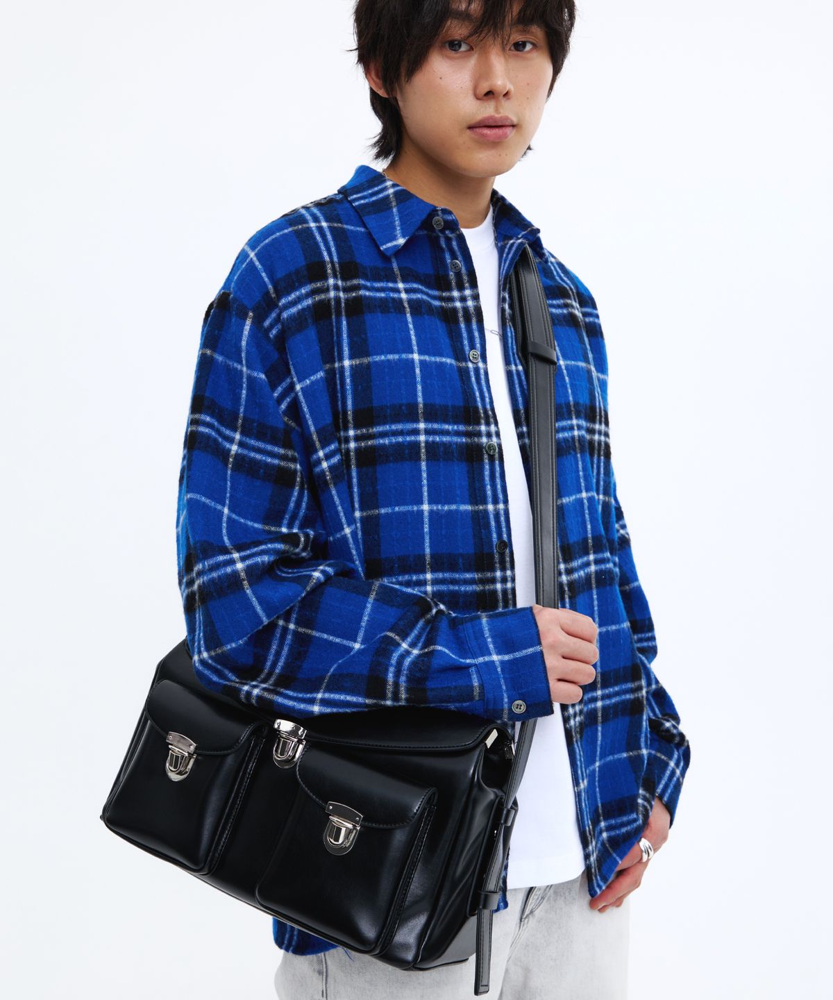논오버스틱(NONOVERSTIC) Postman Bag Black