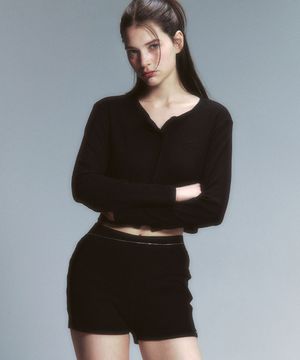 에센셜 미니 쇼츠 블랙