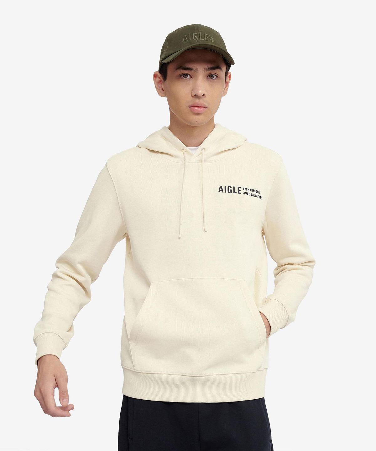 에이글(Aigle) 남성 로고 후드 맨투맨 AAW24MSWE004DOV