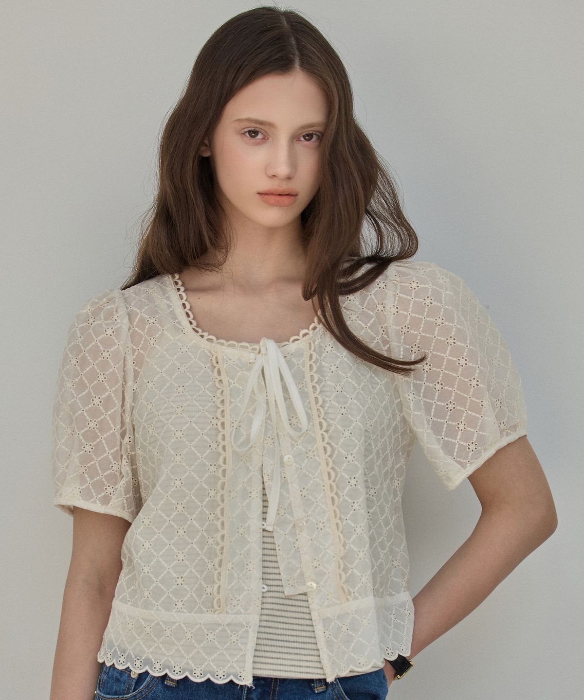 엘리오티(ELLIOTI) Tulle Lace Blouse_Cream