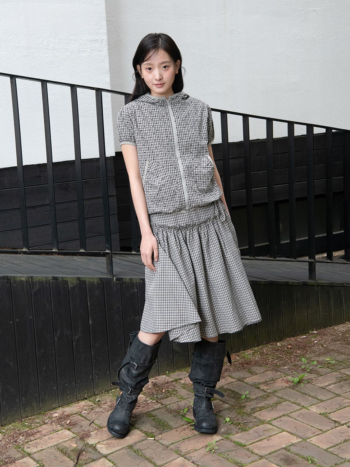 오피쉬(OAFISH) RIBBON FRILL WRAP SKIRT, BROWN