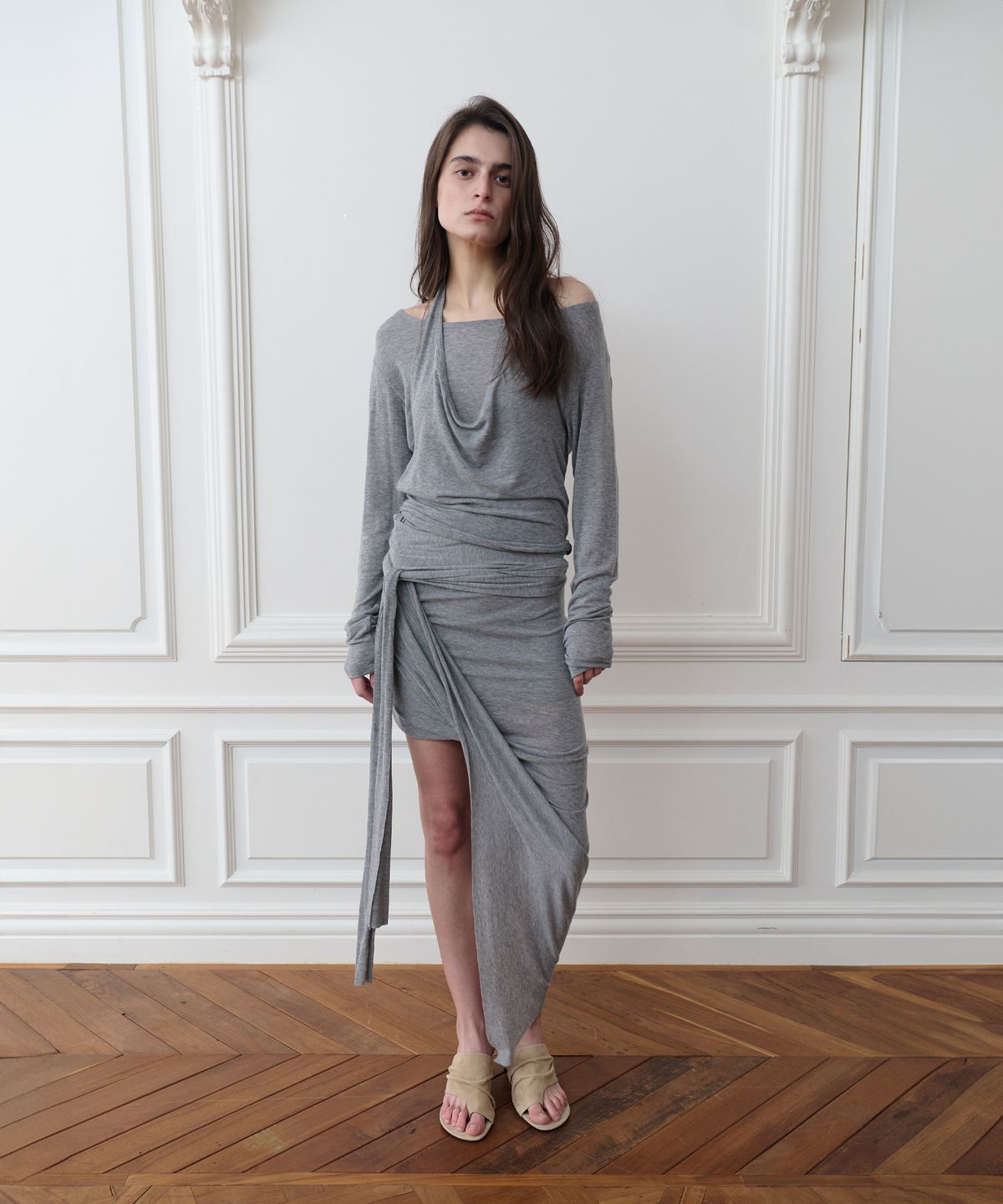 더포르타(THEPORTA) ASYMMETRICAL DRAPED LONG SKIRT, GRAY