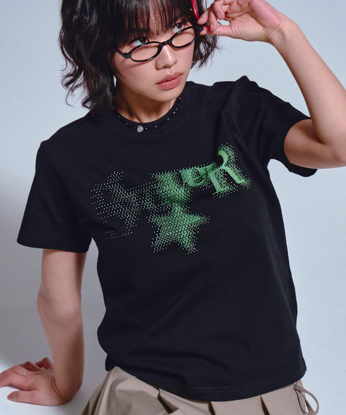 그레이버(GRAVER) [WOMAN]STAR PIXEL 슬림 반팔티_2color