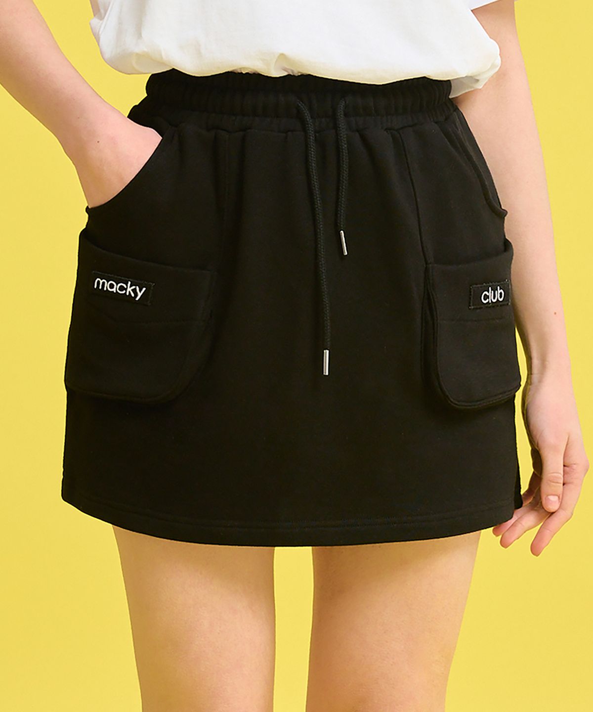 맥키(MACKY) 에디 포켓 스웻스커트 블랙