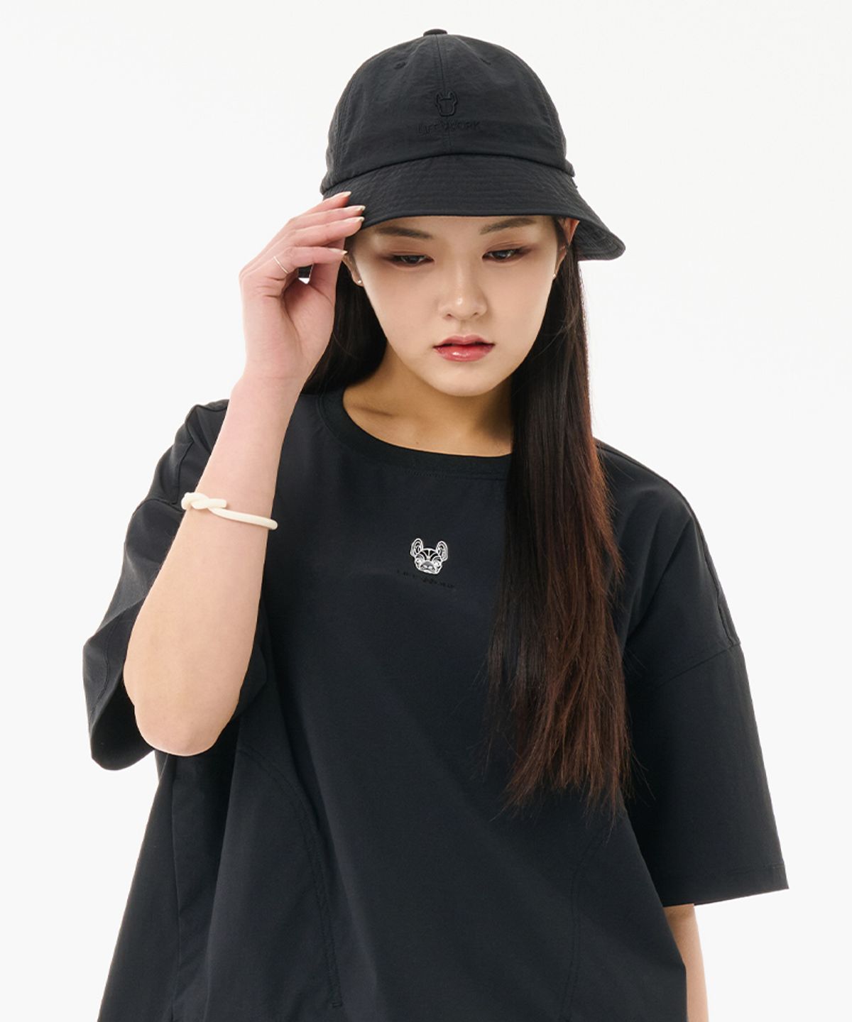 라이프워크(LIFEWORK) 라독 로고 볼륨 자수 와샤 둠햇