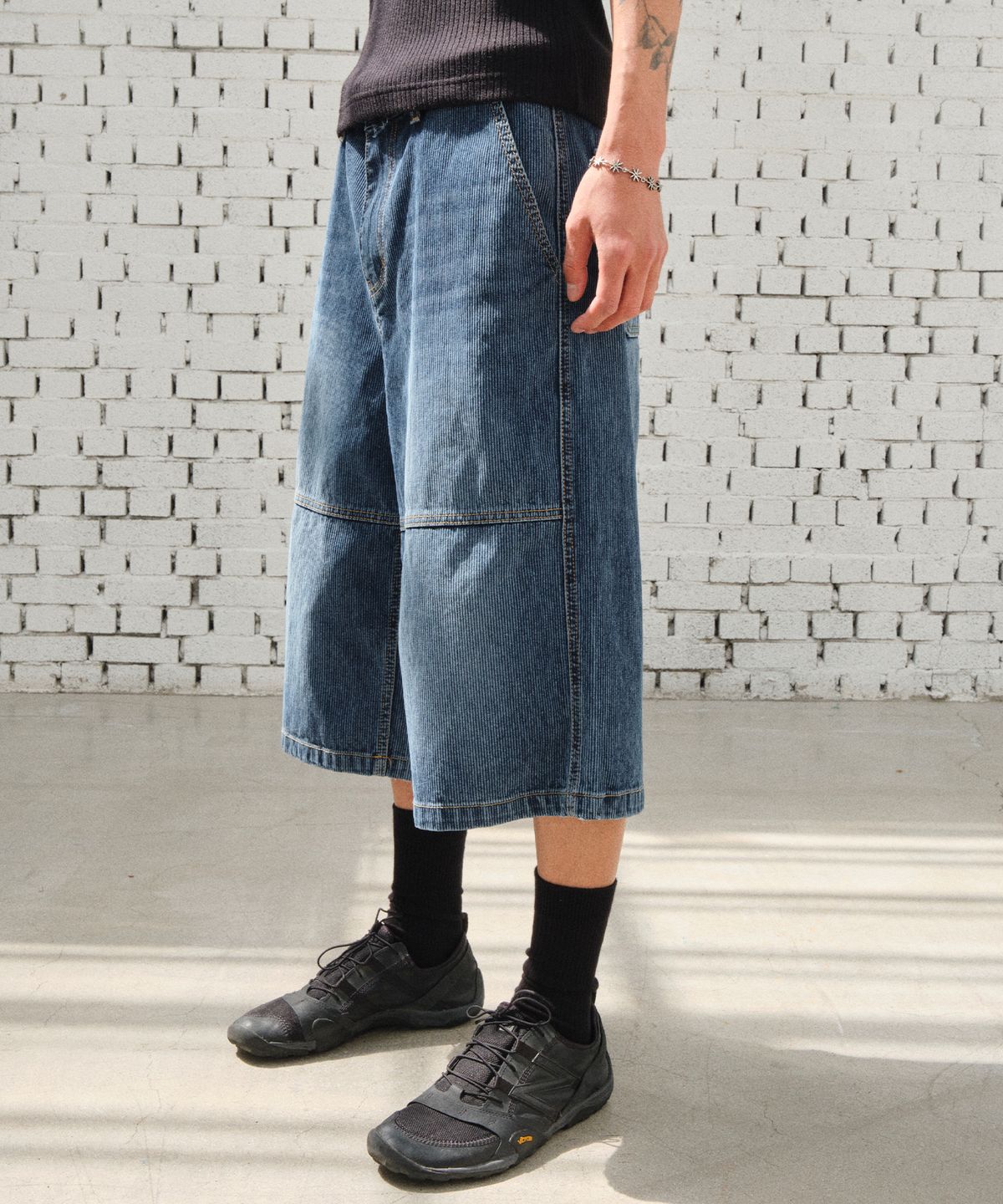 다이브인(DIVEIN) DENIM BURMUDA WORK PANTS (RIBBED BLUE)