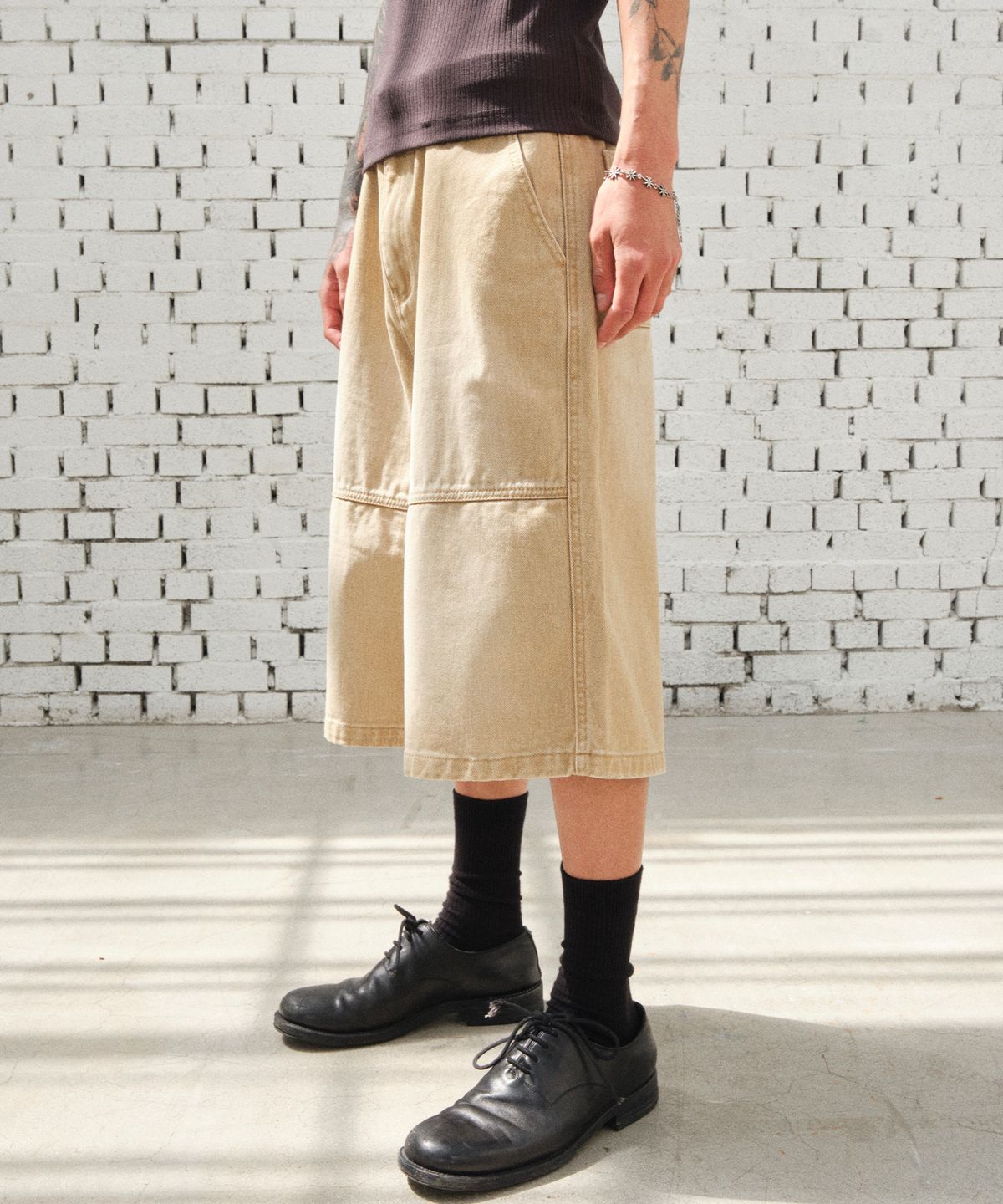 다이브인(DIVEIN) DENIM BURMUDA WORK PANTS (BEIGE)