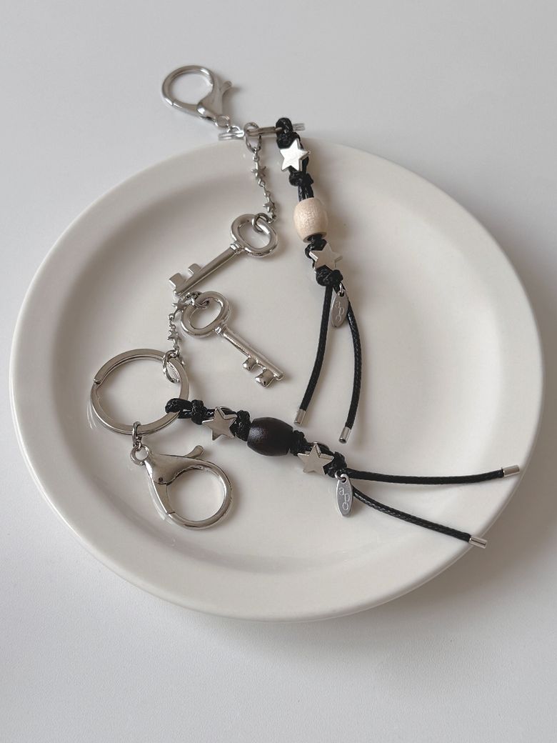 Starry Starry Wood Keyring.(2color)