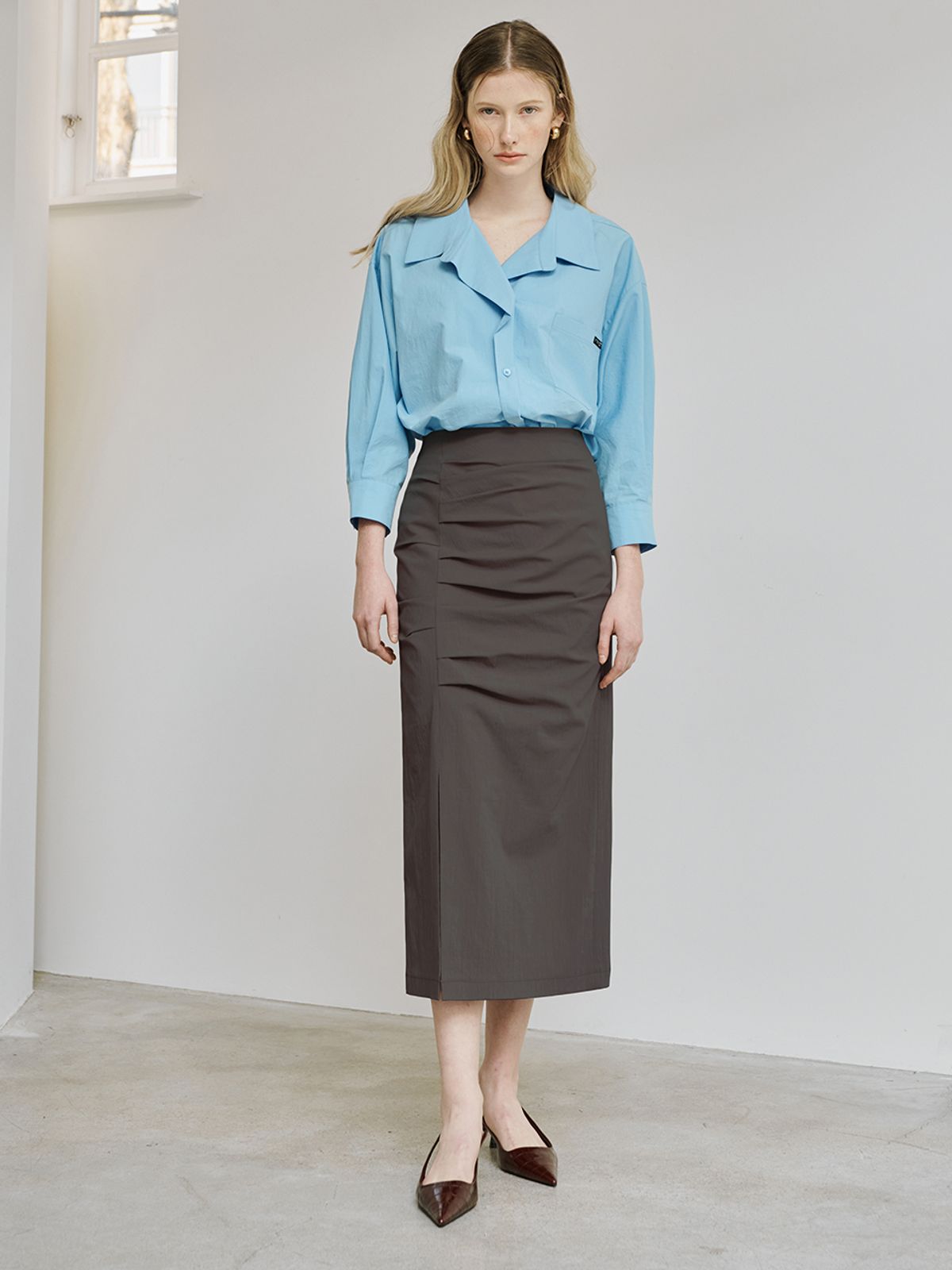 브이엔와이스튜디오(VNYSTUDIO) Unbalance Tuck Skirt_YB5SR10