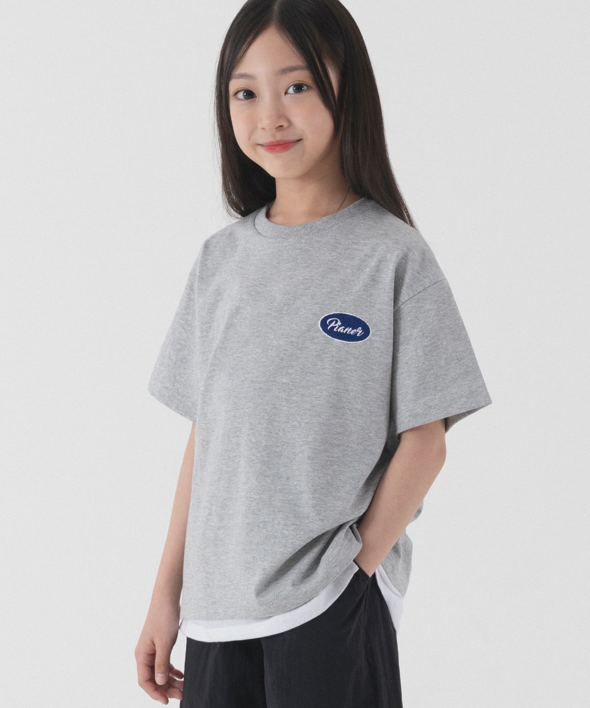 피아네르 키즈(PIANER KIDS) 쿨 레터링 자수 오버핏 반팔 (멜란지)