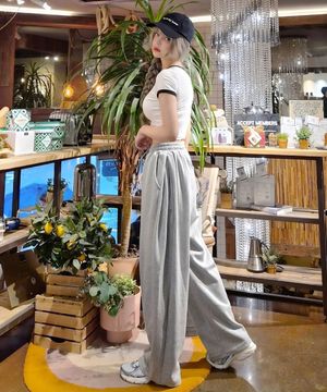 미니멀 와이드 트레이닝 essential 사이드 절개 버뮤다 팬츠