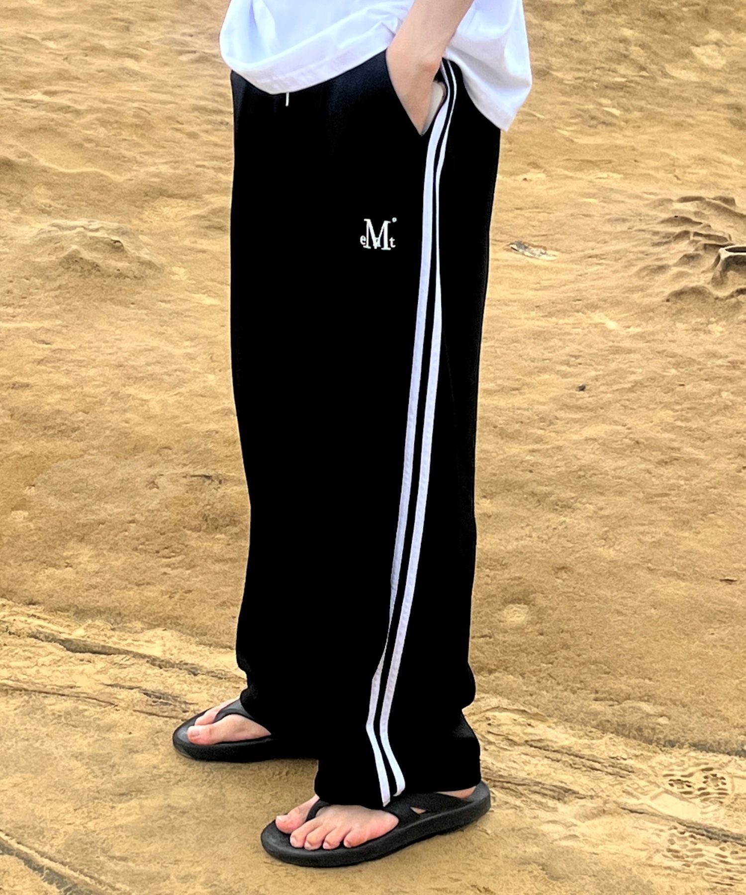 【MUCENT】 RAKAN SIDE LINE STRING WIDE PANTS UNISEX MUSINSA | MUCENT Lakan Side Line String Wide Pants Unisex