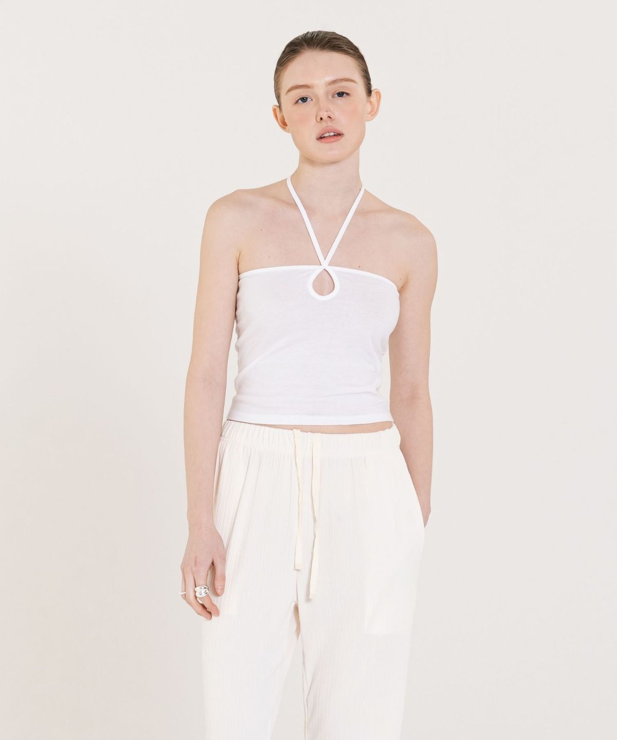 인지액티브(INJIACTIVE) Cotton Strap Top 화이트
