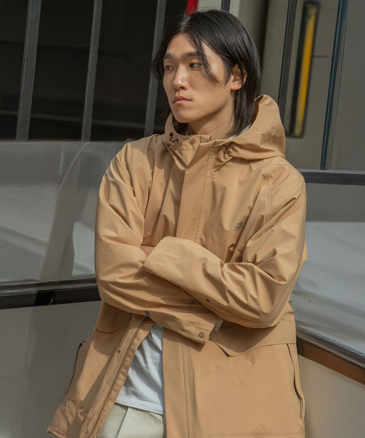울프라운치(WOLFLAUNCH) Half Safari Raincoat -Beige Brown