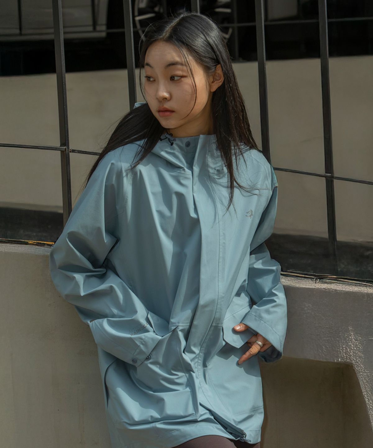 울프라운치(WOLFLAUNCH) Half Safari Raincoat -Pale Blue