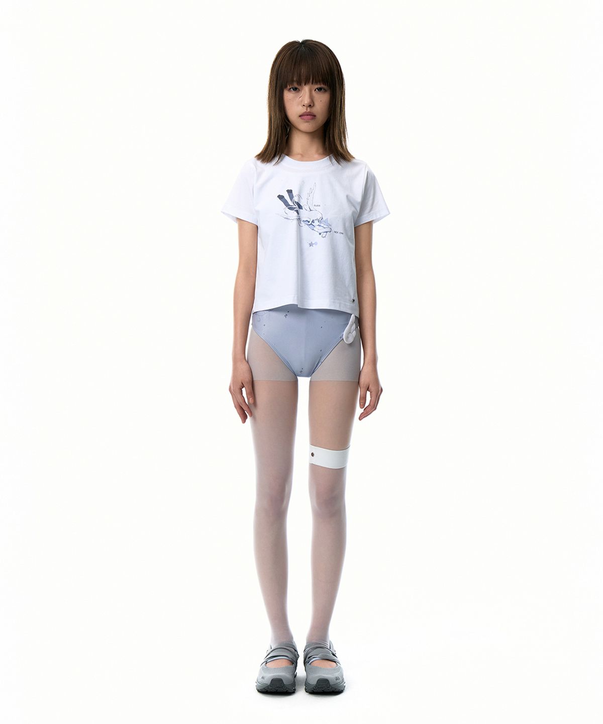 오호스(OJOS) OJOS x NOITOW SHU Graphic Crop T-shirt / White