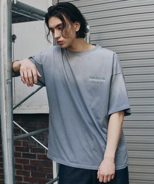 그라데이션 반팔티 (소라)