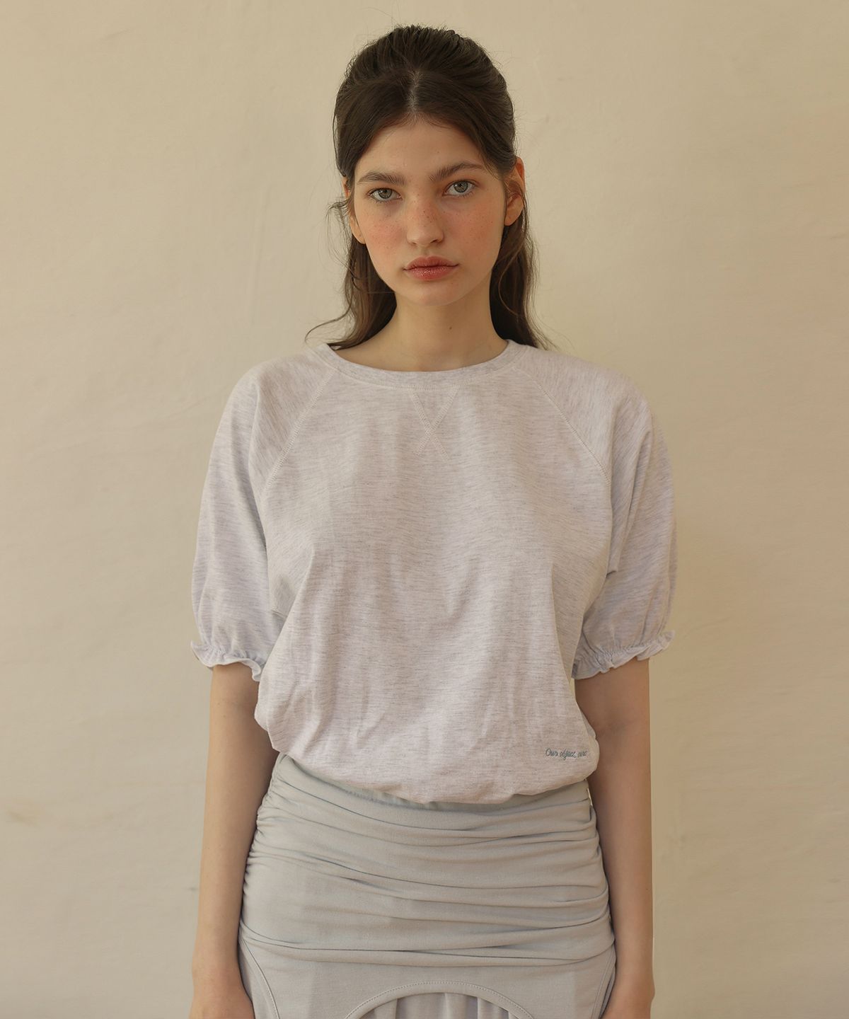 아우로(OURO) PUFF SHIRRING T-SHIRTS [ MELANGE ]