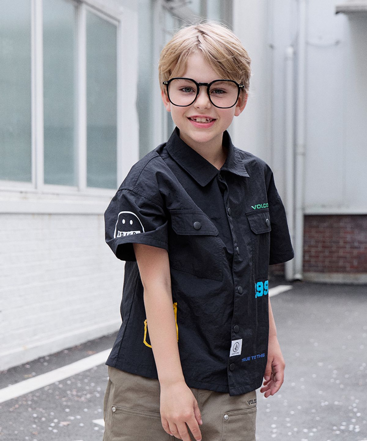 볼컴 키즈(VOLCOM KIDS) 하프슬리브 포켓 워크셔츠 D5M017