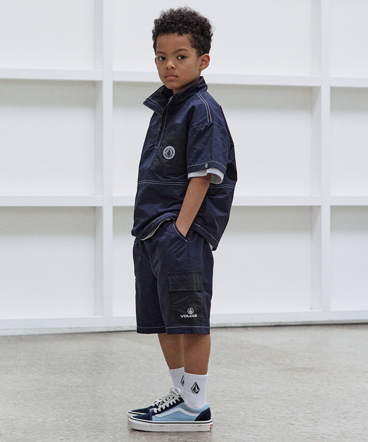 볼컴 키즈(VOLCOM KIDS) 컬러배색 반집업 반팔 셋업 D5M018