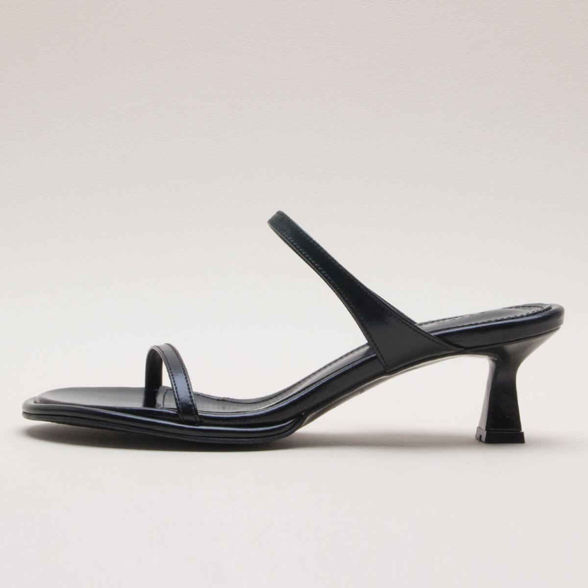 카렌화이트(KAREN WHITE) Step sandals kw2869 5cm 뮬 샌들