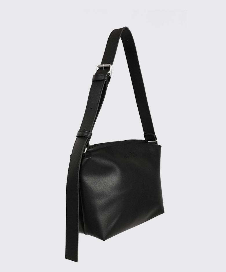 Chunky Buckle Standard Bag black