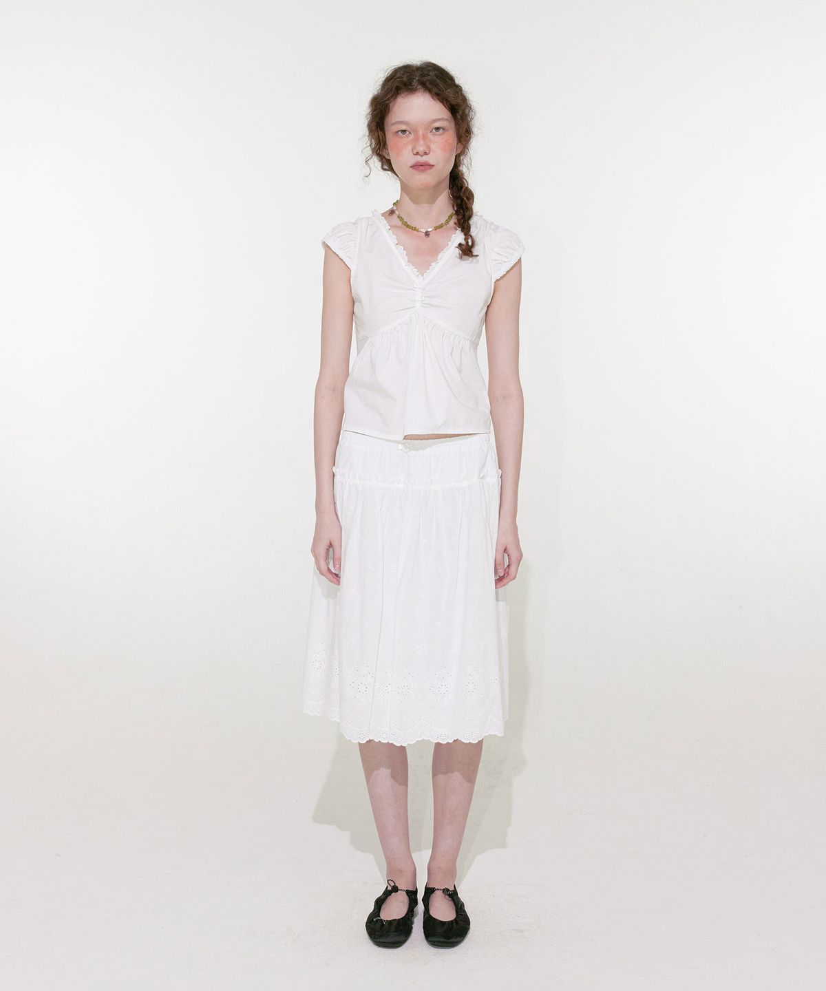 루루서울(LOULOUSEOUL) Zoey Lace Skirt (White)
