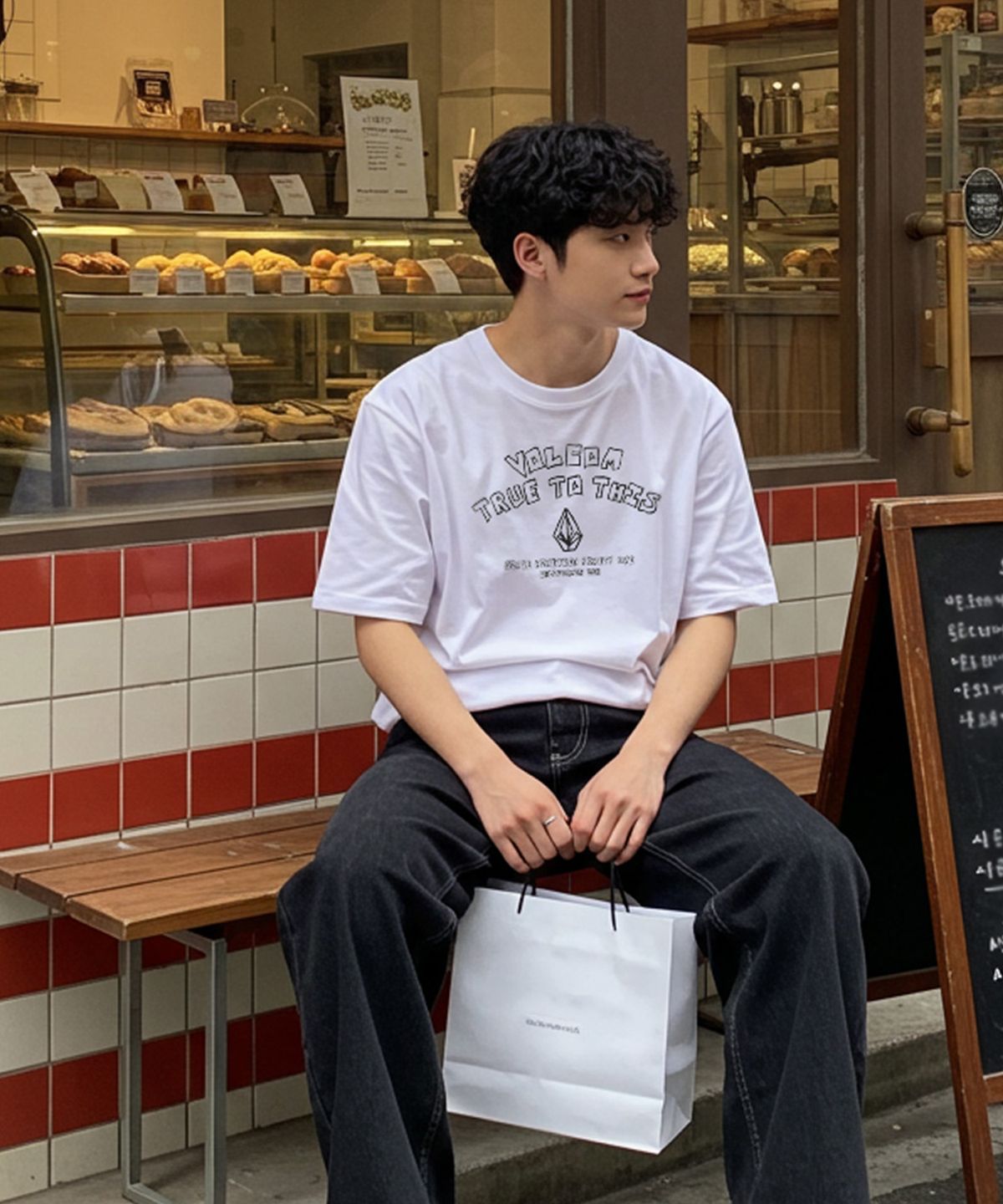 볼컴(VOLCOM) 드로잉 어센틱 티셔츠 (화이트)