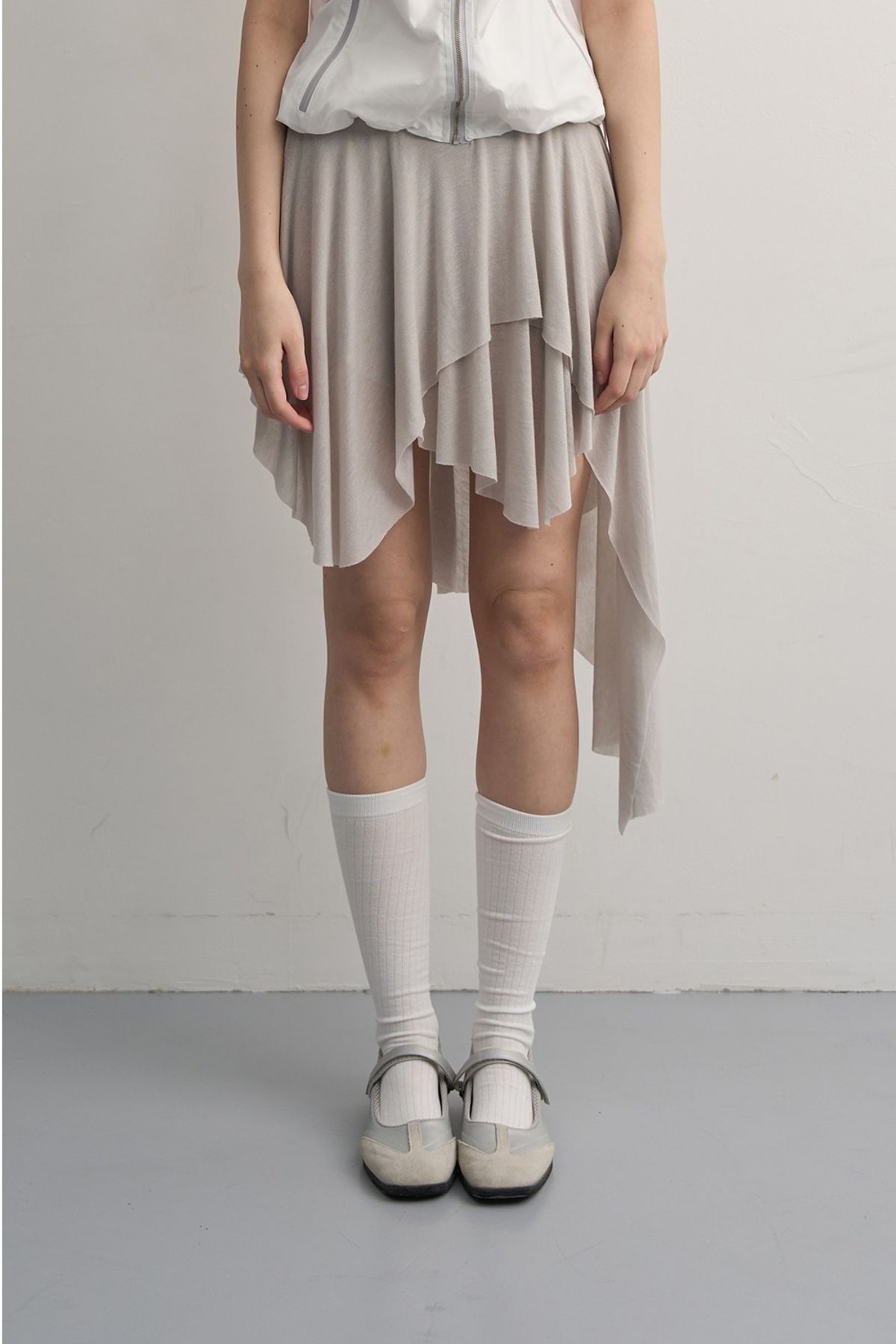 이지킴(EZKIM) EAZY LAYERED CUT SKIRT-GRAY