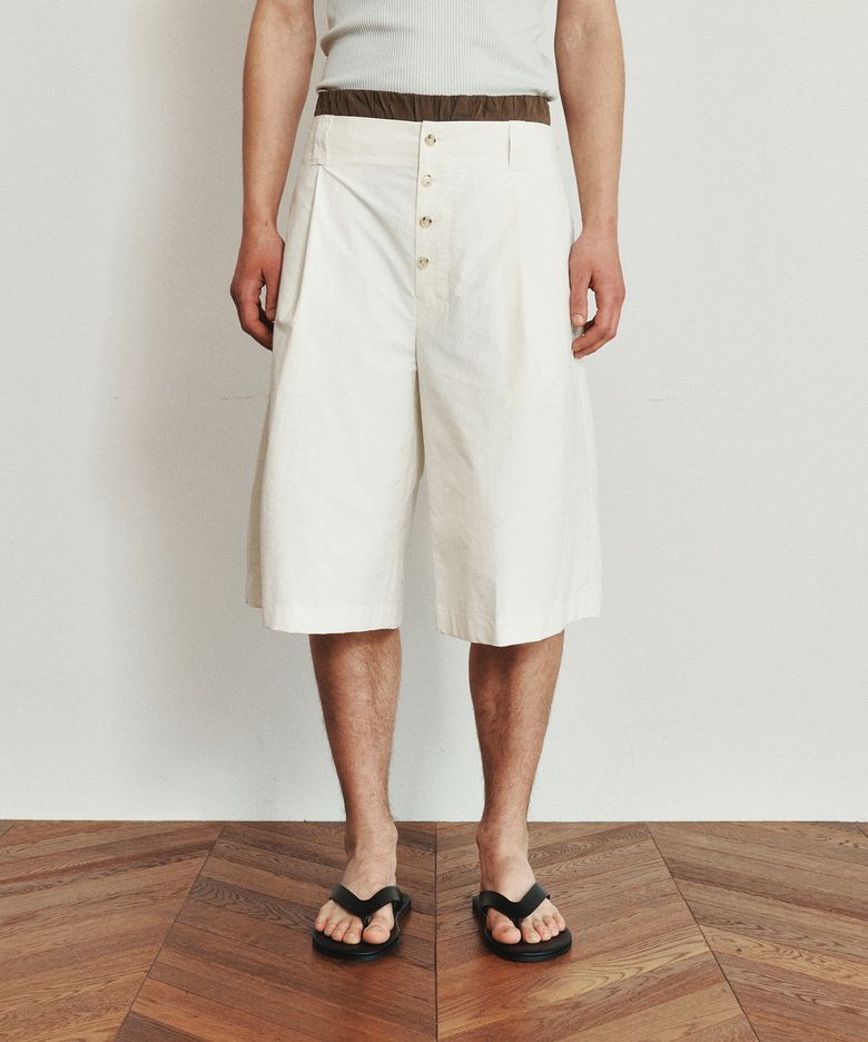 COLE BERMUDA SHORTS (OFF WHITE)