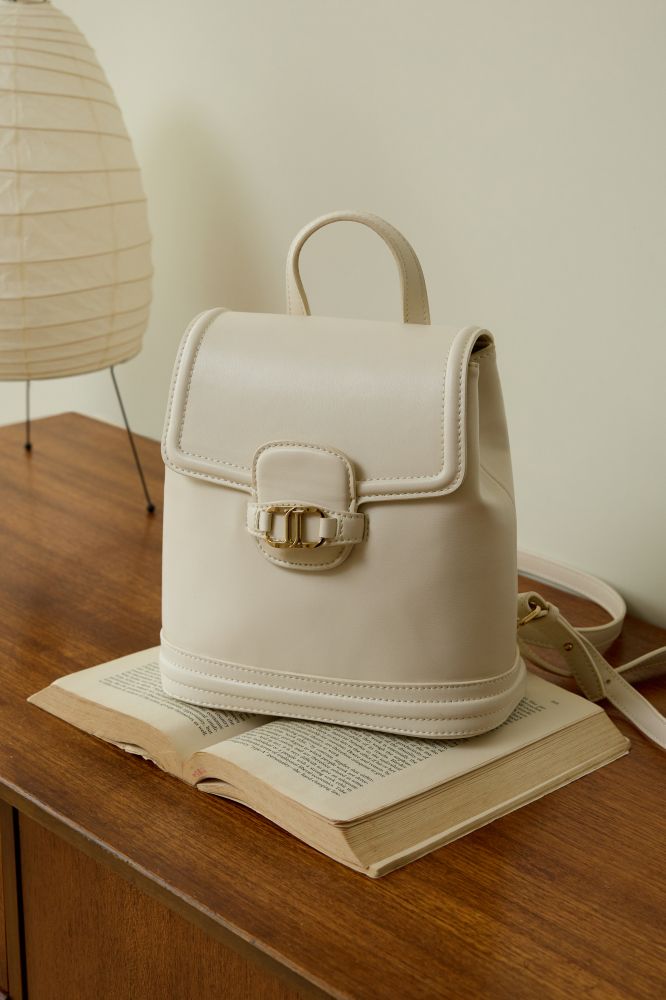 J.ESTINA ■ ALTO SM Backpack MUSINSA | J.ESTINA ALTO SM Flap Backpack IV (JHNCHB5BS756IV980)