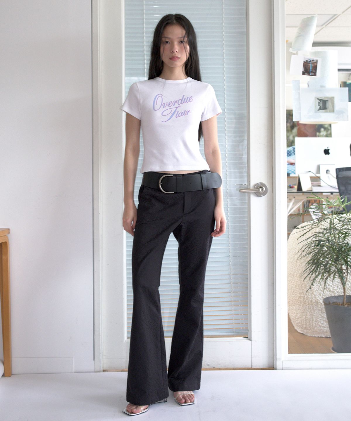 오버듀플레어(OVERDUEFLAIR) JACQUARD SEMI BOOTCUT PANTS_BLACK ROSE