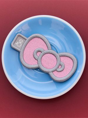 Lucky Hello Kitty Ribbon Embroidery Wappen Pink